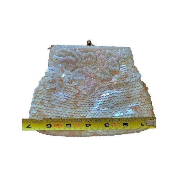 Le Regale Clutch   - Picture 6 of 6